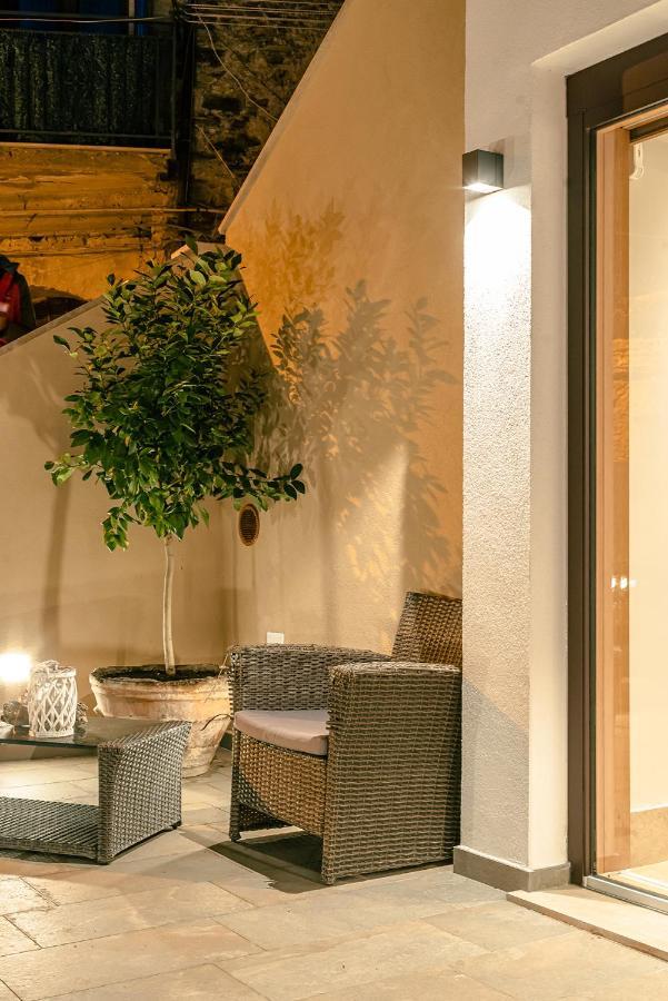 De Gulia Charme And Relax Bed & Breakfast Кастелабате Екстериор снимка
